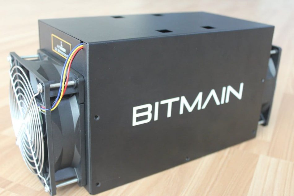 Американская компания закупит 10 500 майнеров у Bitmain