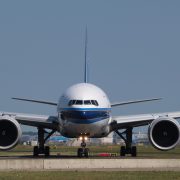 Испытание Boeing 777X отложено до 2020 года до устранения неисправности в двигателе самолета