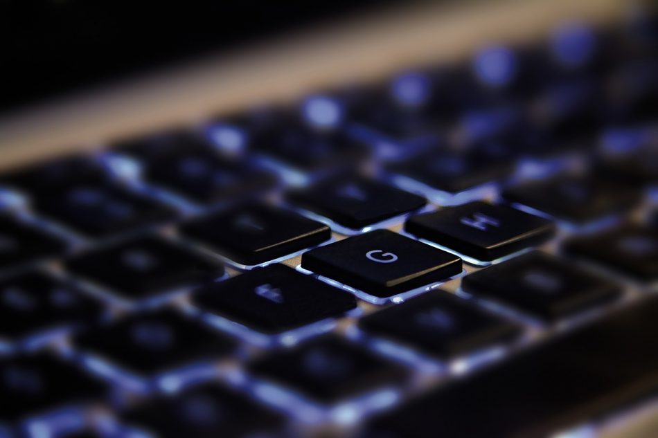 В Израиле ученые использовали диоды на клавиатуре для взлома компьютера