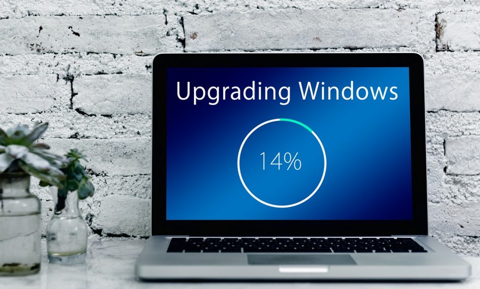 Для среднего и малого бизнесов Microsoft продлил поддержку Windows 7 до 2023 года
